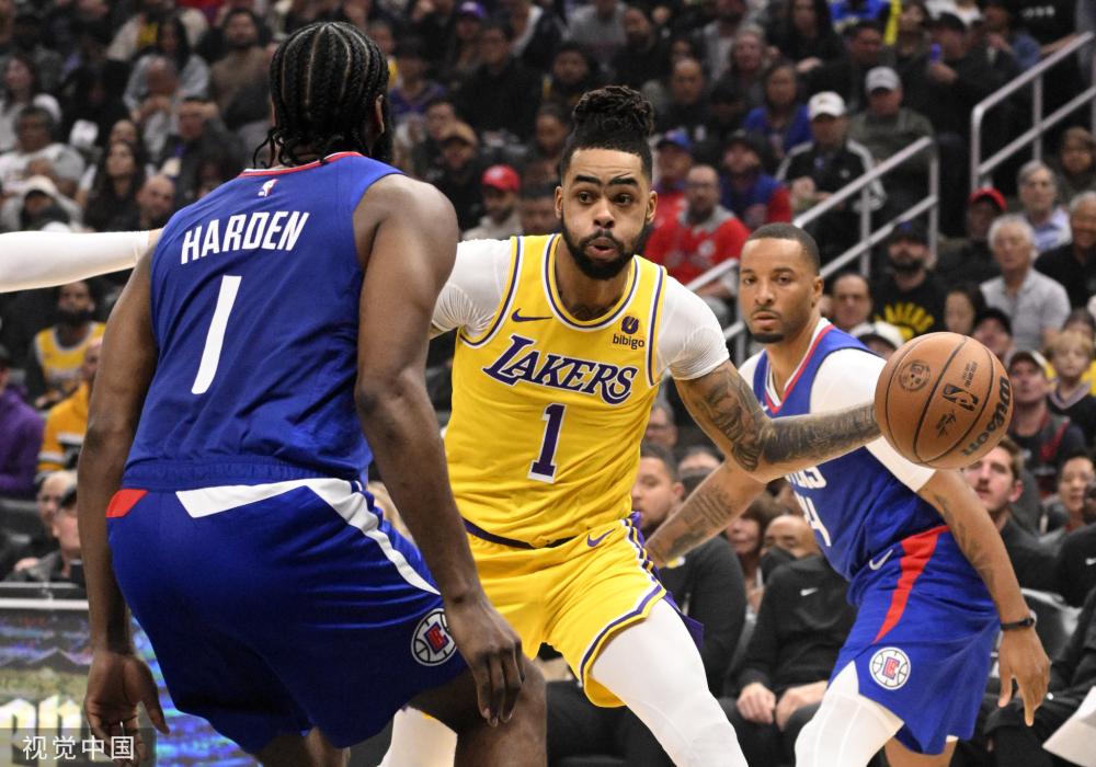 对方防线的 对方防线的